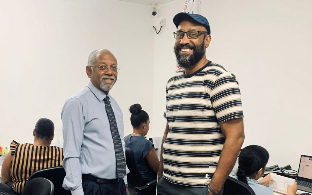 Le président des Seychelles en visite chez AGS pour la
gestion des archives